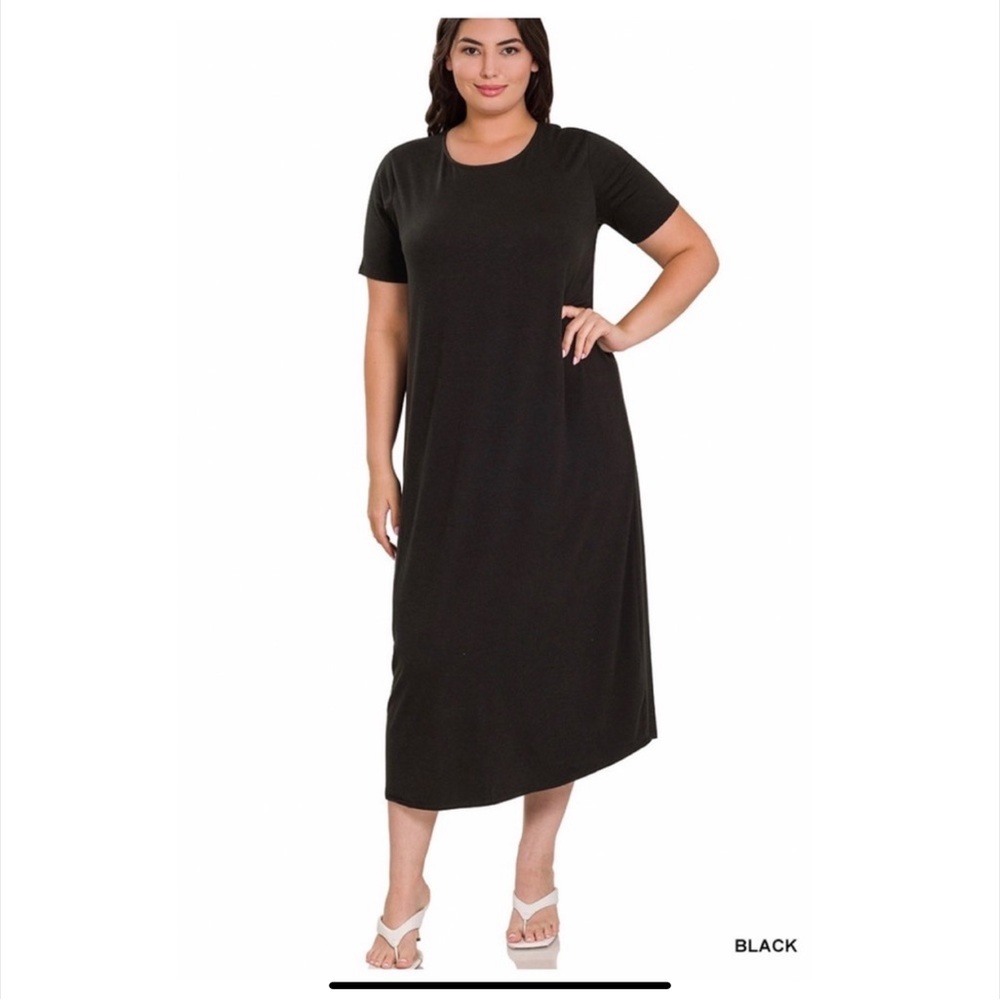(REDUCED) PLUS SIZE BLACK MAXI DRESS